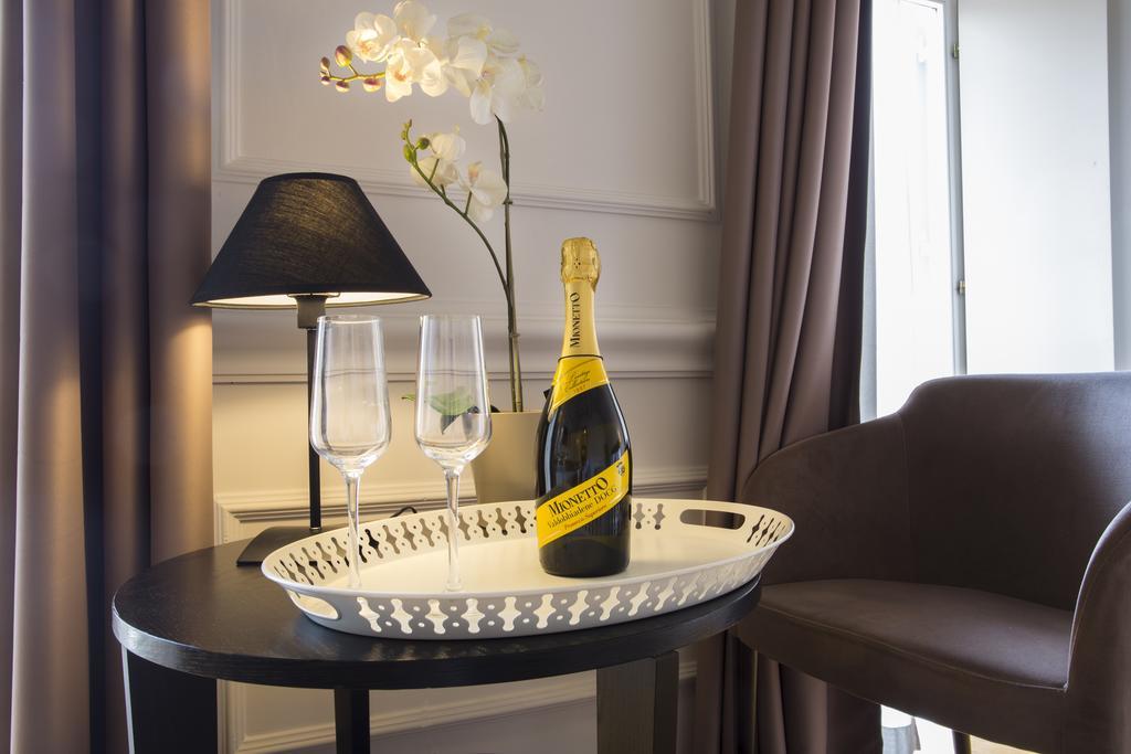 Splendor Suite Rome - Suites & Apartments ภายนอก รูปภาพ