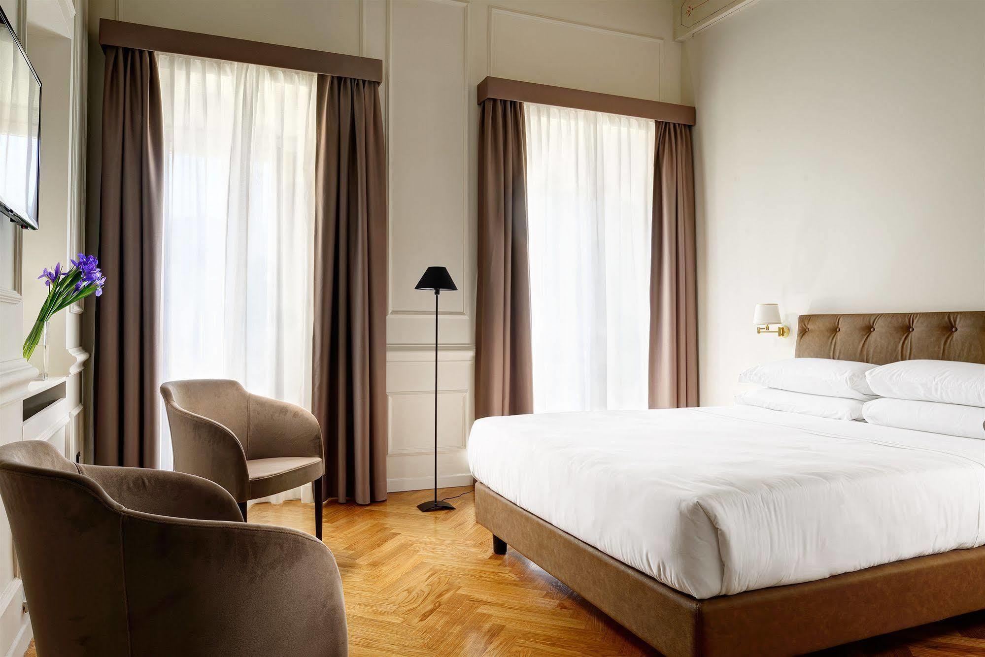 Splendor Suite Rome - Suites & Apartments ภายนอก รูปภาพ
