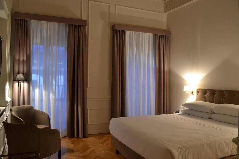 Splendor Suite Rome - Suites & Apartments ภายนอก รูปภาพ